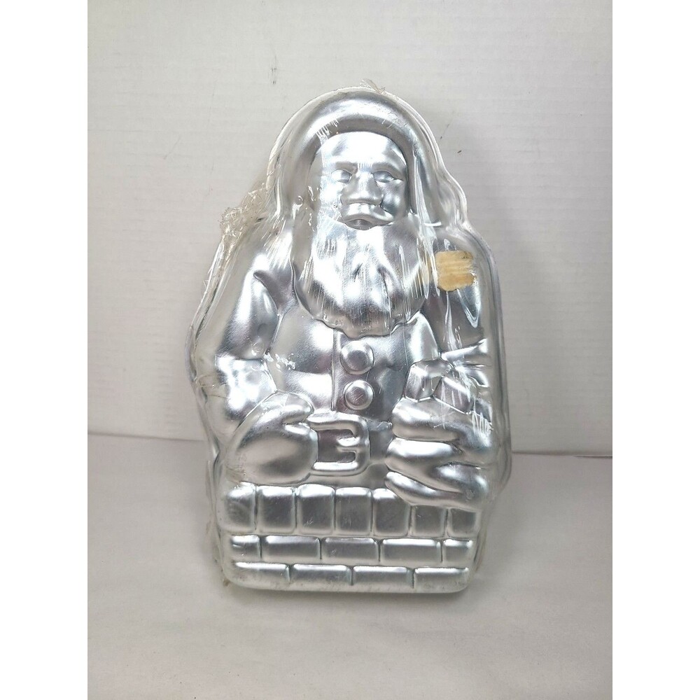 NOS Vintage Nordic Ware Vintage Santa Claus 3D 9" Cake Pan Mold Aluminum